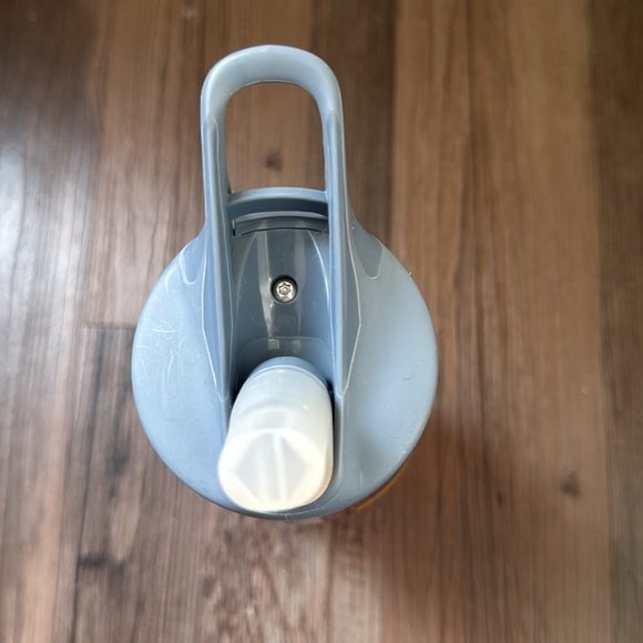 Camelbak Eddy Hilton Magic Iowa State Basketball Waterbottle - Picture 4 of 4